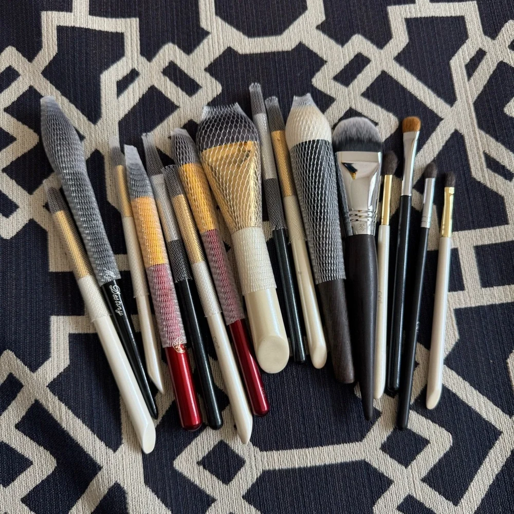 Natural Goat Hair Hakuhodo Style Professional Makeup Brush Set 16 Brushes